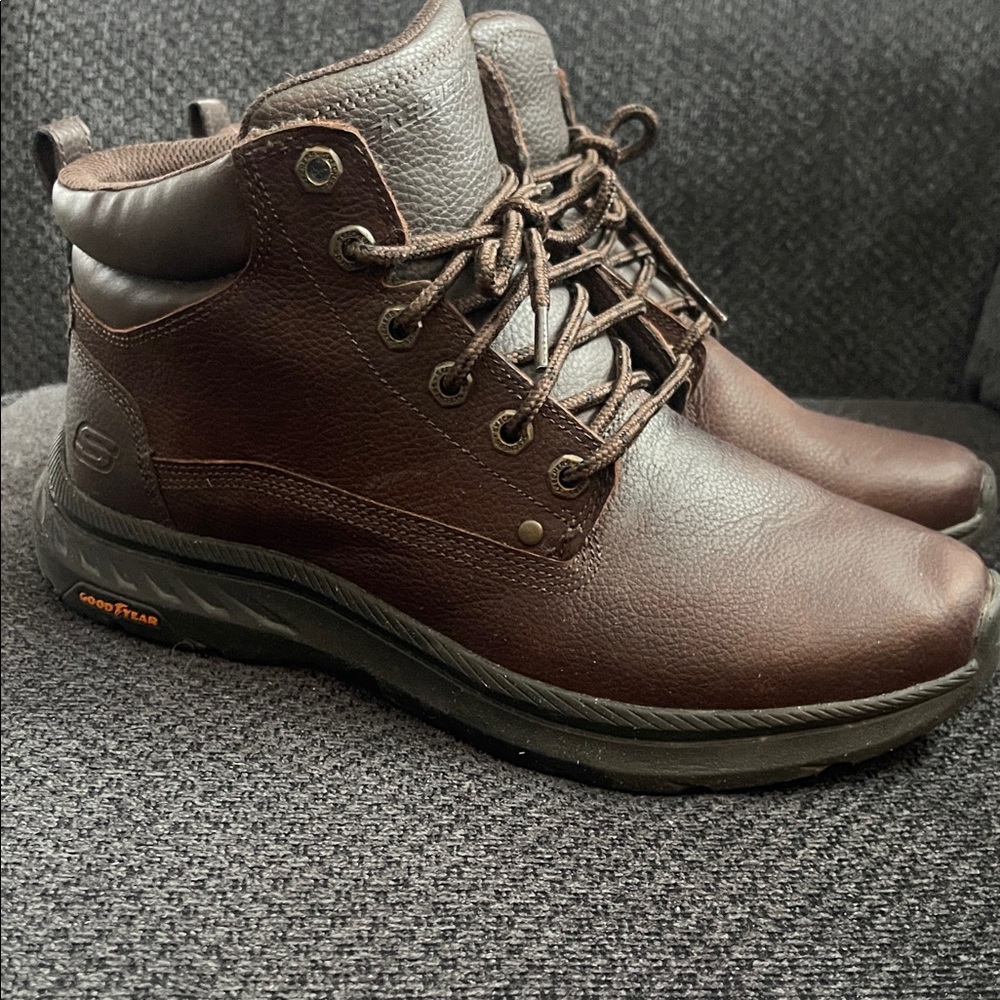 Sketchers Boots